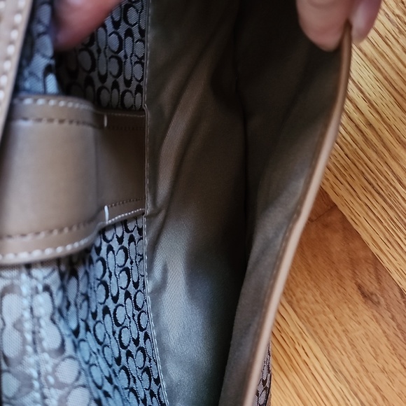 Like New Coach Vintage Leather & Canvas Soho Baguette plus coin purse & dust bag - Picture 9 of 15